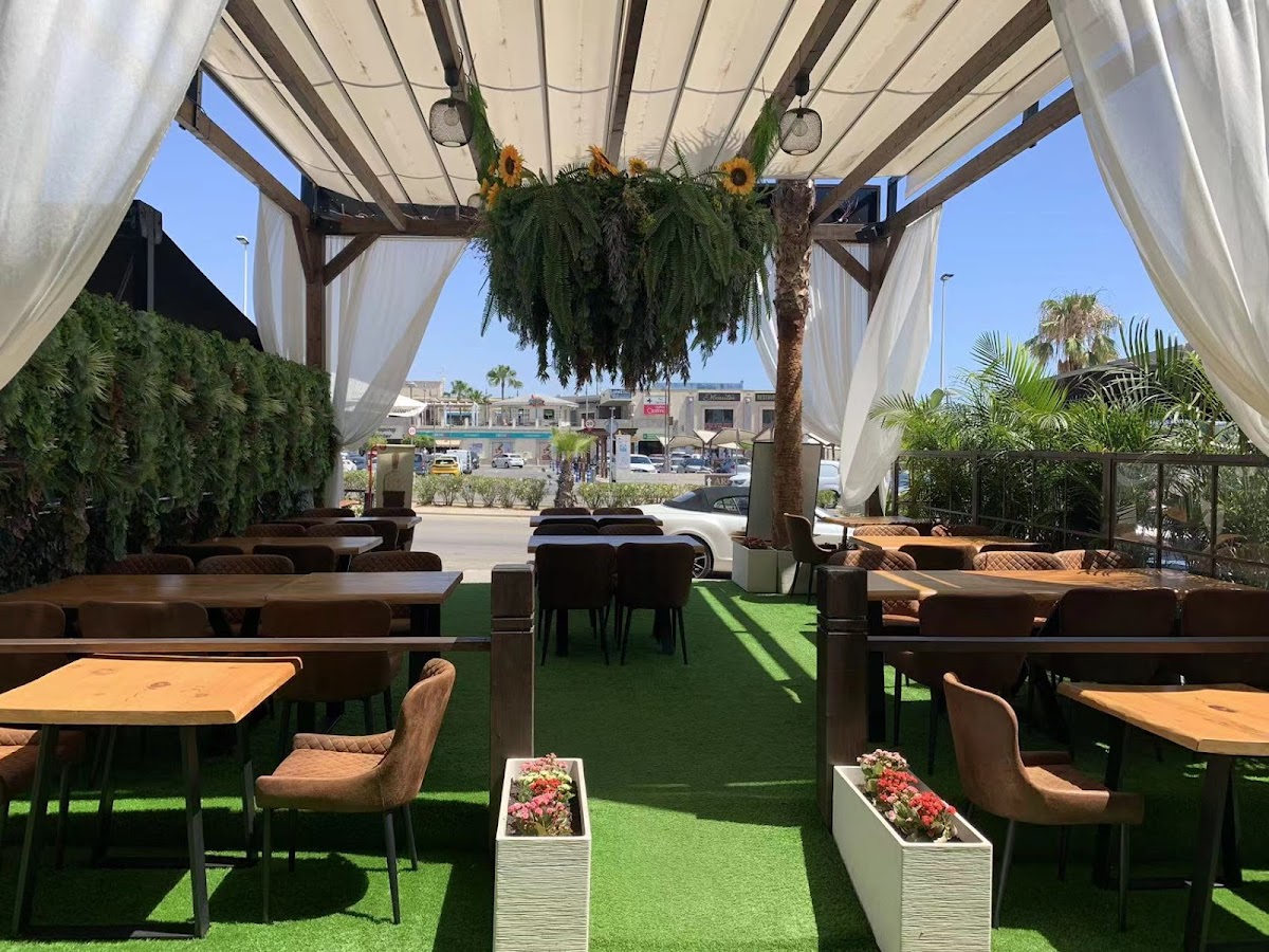 Terraza SKP Restaurante · Carne a la Piedra